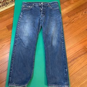 Men’s Levi’s 501 36 x 30 blue button fly straight leg denim jeans